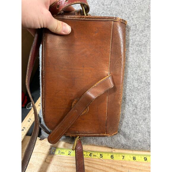 Vintage 80s Dooney & Bourke All Weather Leather Saddle Bag Turn Lock Green Brown - Picture 8 of 8